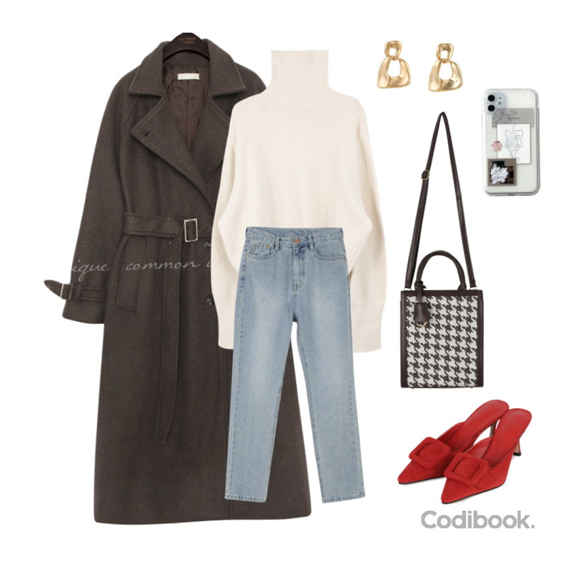 owler market 모던 포스터 그림 아이폰케이스,somedayif 앤틱 모어블 이어링,somedayif 틴트 하이 힐 뮬등을 매치한 코디