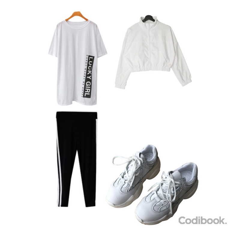 ENVYLOOK 키키걸레깅스세트,ENVYLOOK 펌핑화이트슈즈,VANILLAMILK 치크틴 바람막이 크롭 점퍼등을 매치한 코디