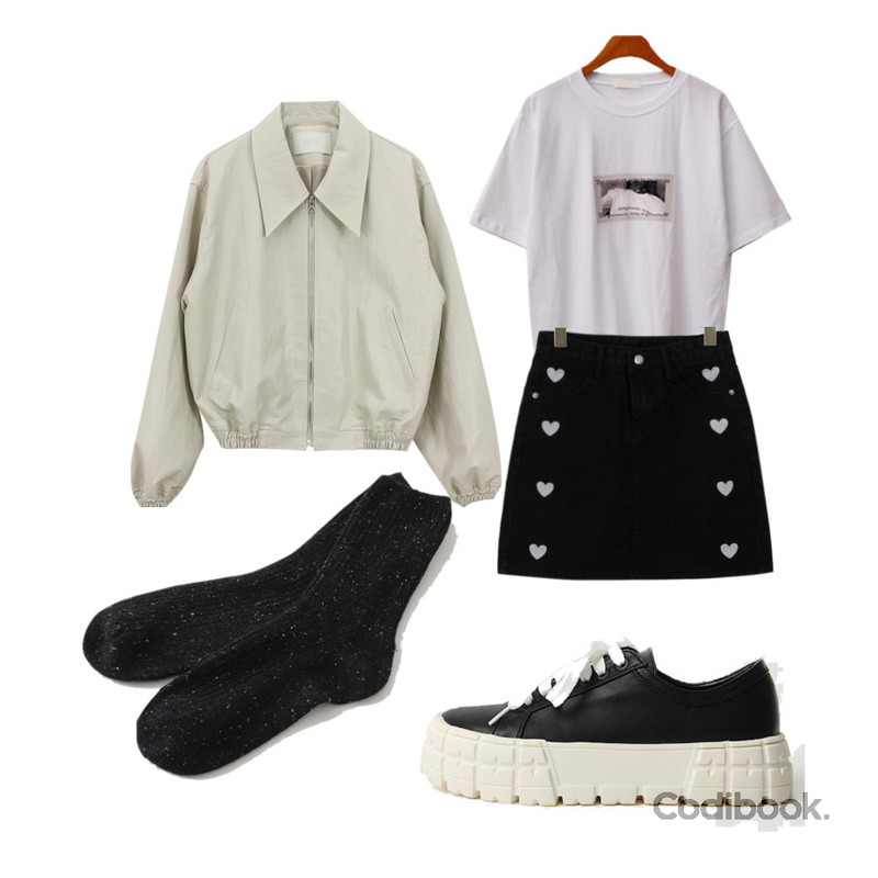 From Beginning 보카 골지니트양말 (5color),LOVELY SHOES 프리드 통굽 스니커즈 4cm,WONLOG 스킨 레더 블루종등을 매치한 코디