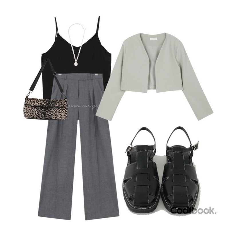 somedayif 브린 팬던트 체인 네크리스,common unique MAES PINTUCK WIDE SLACKS,From Beginning 스티치 레더플랫샌들 (2color)등을 매치한 코디