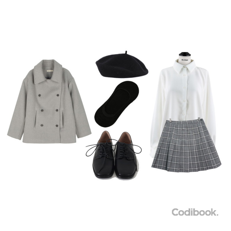 biznshoe Simple beret,Zemma World 심리스 덧신삭스,BULLANG GIRL 로시 체크 테니스 스커트등을 매치한 코디