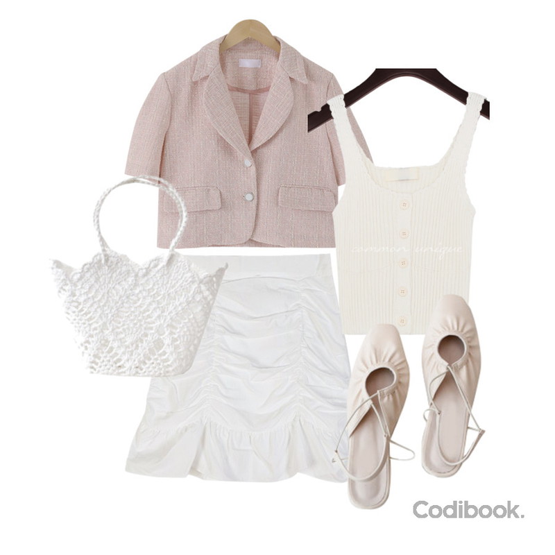 ENVYLOOK 라탄빅토트백,ENVYLOOK 감성엑스슬링백,From Beginning 밀크티 퍼프반팔트위드자켓 (2color)등을 매치한 코디