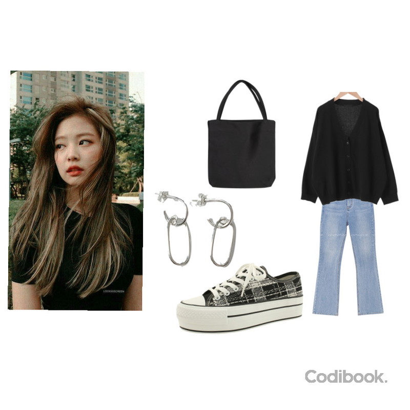 lavenir (silver925) crown earring,designershoes 모직 체크 통굽 스니커즈 블랙,somedayif 샤베트 새틴 미니 토트 백등을 매치한 코디