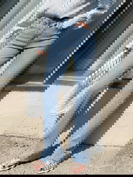 デニムパンツ