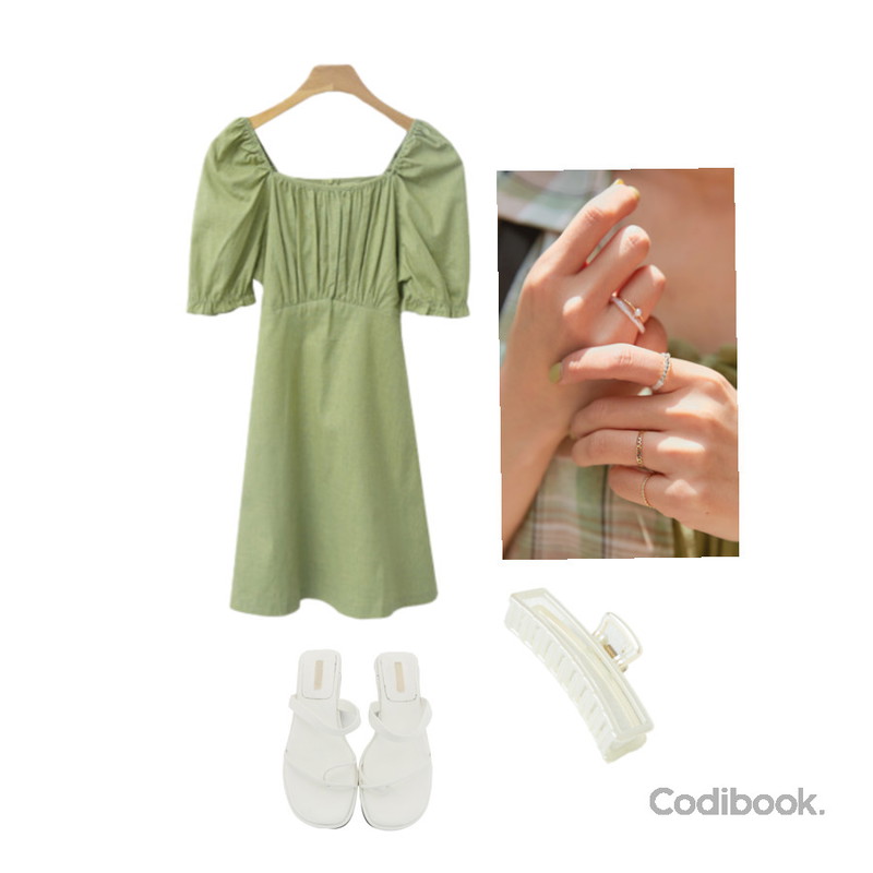 common unique LUVIN LAYERED RING 5 SET,ENVYLOOK 린넨바질미니원피스,From Beginning 스퀘어 홀로그램헤어클립등을 매치한 코디