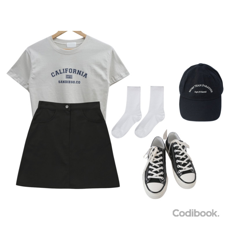 MIXXMIX 크레파스 골지 롱삭스,AFTERMONDAY basic casual color sneakers (10colors),BULLANG GIRL 샌디에고 크롭 레터링 반팔티등을 매치한 코디