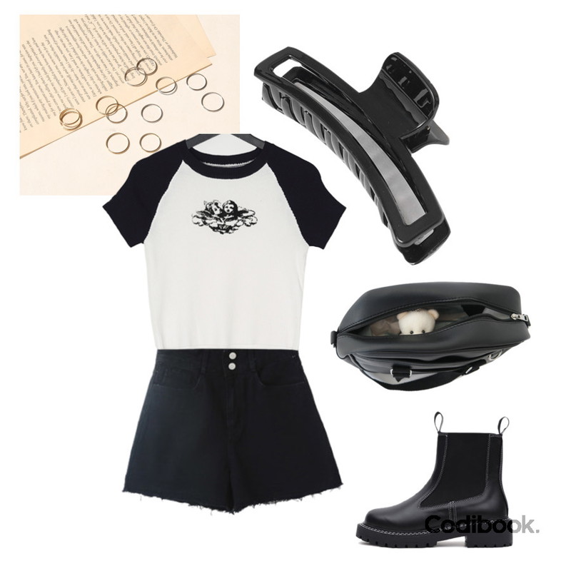 common unique THIN LAYERED RING 6 SET,AFTERMONDAY charming bear 2-way bag (2colors),From Beginning 홀스퀘어 빅헤어클립 (2color)등을 매치한 코디