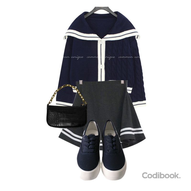 NONCODE 골드 체인 파우치백,BULLANG GIRL 두줄 밴딩 플레어 스커트,LILYTI 미니멜 - shoes (데일리 캐주얼 3cm 단화 4colors )등을 매치한 코디