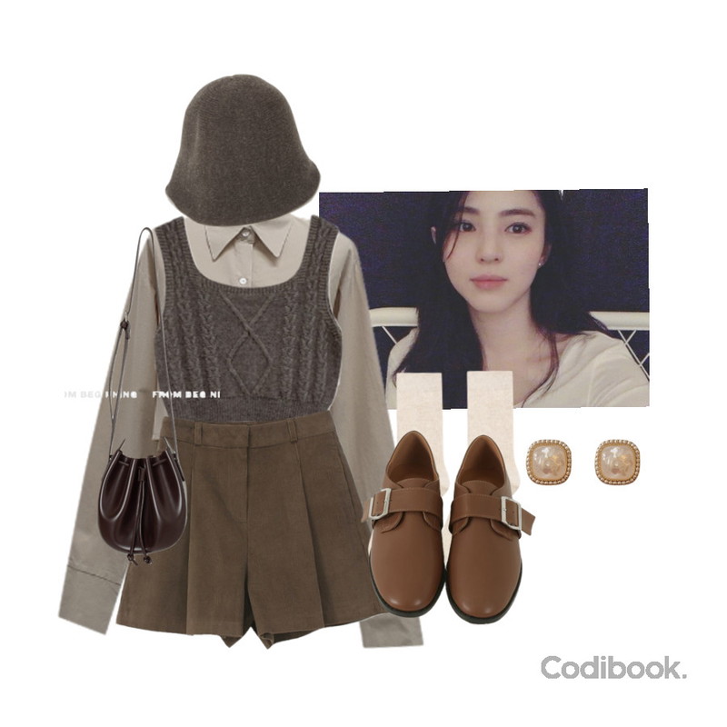 MIXXMIX 베이직 골지 롱삭스,From Beginning 소호 벨티드플랫로퍼 (2color),WONLOG 코듀로이 숏 팬츠등을 매치한 코디