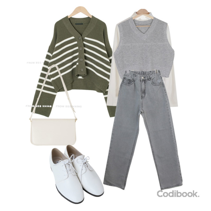 ENVYLOOK 그루밍로퍼,thanksmerry 뒷밴드 기본 하이 일자 청바지,From Beginning 볼스트랩 스퀘어미니숄더백 (4color)등을 매치한 코디