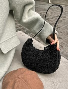 ショルダーバッグ