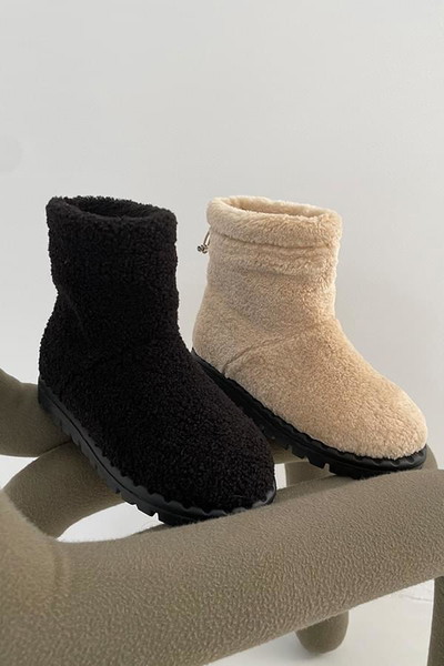 UGG雪靴