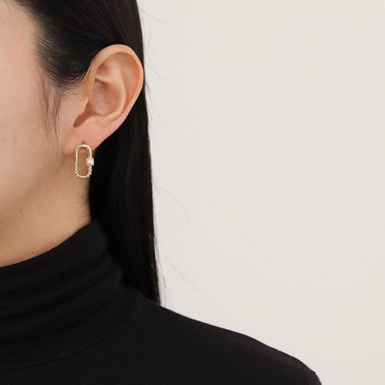 drop-earring