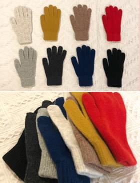 Warm gloves in various colors :)