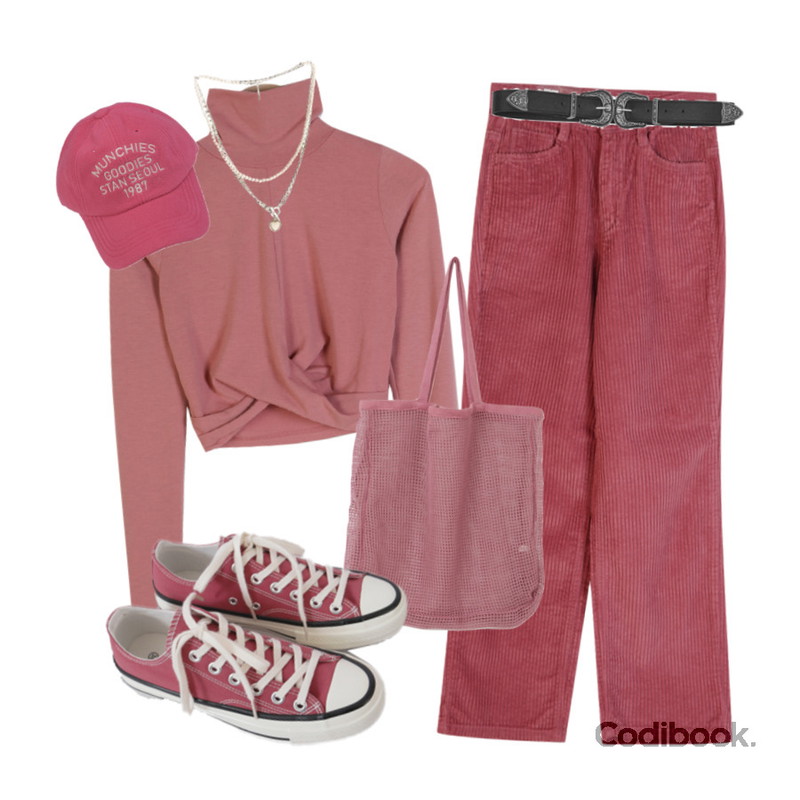 AFTERMONDAY basic casual color sneakers (10colors),UPTOWN HOLIC 네트 에코 bag (*4color),VANILLAMILK (acc) 먼치스 레터링 후리스 볼캡등을 매치한 코디