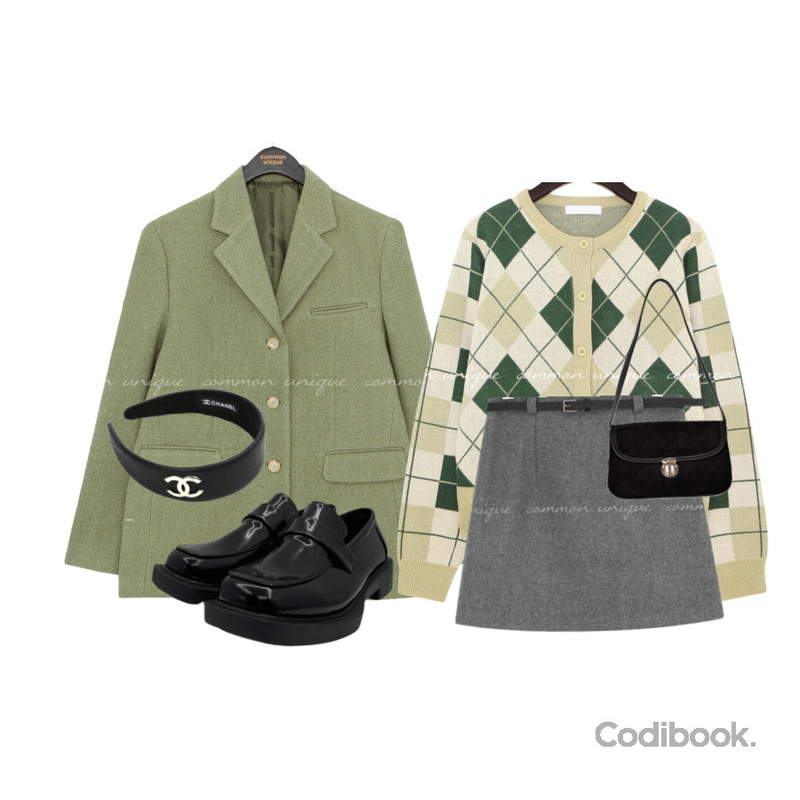 common unique HABIS ARGYLE KNIT CARDIGAN,common unique FELLY WOOL BELT SET MINI SKIRT,Dang2girl 밸리 빈티지 코듀로이 숄더백등을 매치한 코디