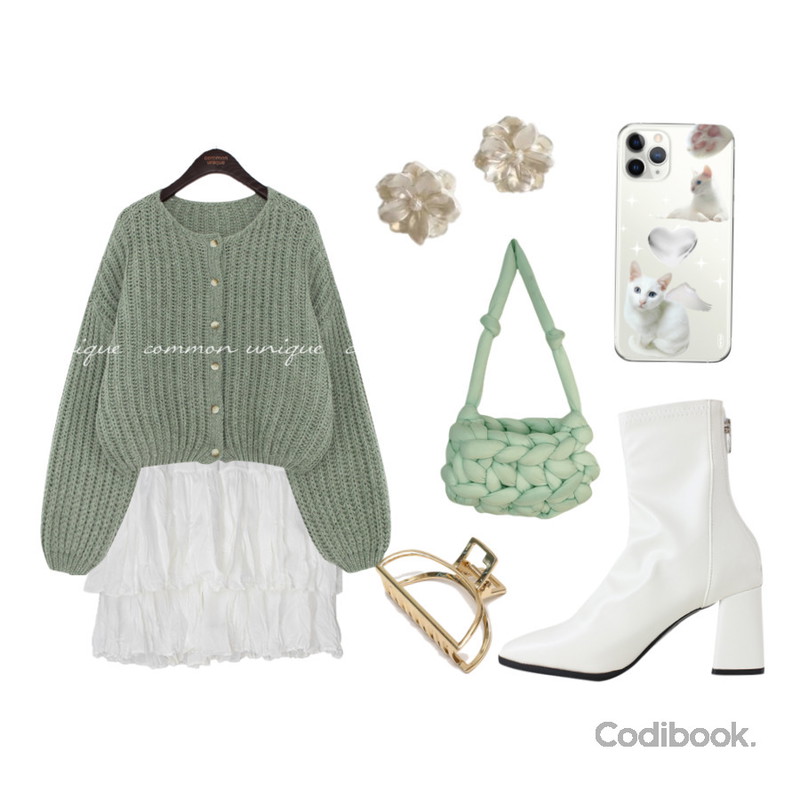 From Beginning 메탈 헤어집게핀 (4color),common unique PENIO BALLOON LOOSE KNIT CARDIGAN,lavenir white snow earring등을 매치한 코디