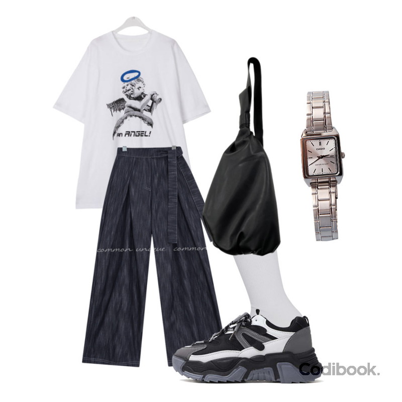 MIXXMIX Think Socks,common unique CASIO SQUARE 2 COLOR WATCH,ITSHU 더블 스트링 통굽 어글리 스니커즈(4.5cm) 11171등을 매치한 코디