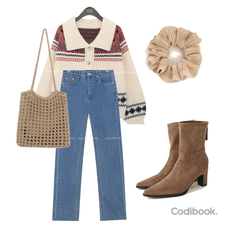 common unique MUST WRINKLE HAIR STRING,common unique SETO SUEDE STILETTO ANKLE BOOTS,common unique TOPEN PATTERN COLLAR KNIT CARDIGAN등을 매치한 코디