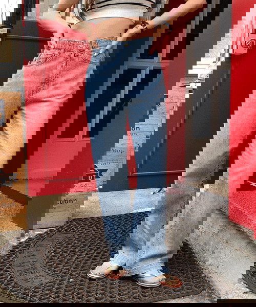 デニムパンツ