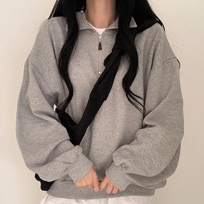 Half-zip collar Sweatshirt