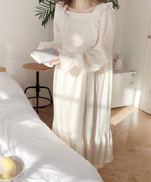 Beauty Guaranteed Lace Ruffle Long Dress Pajama Homewear