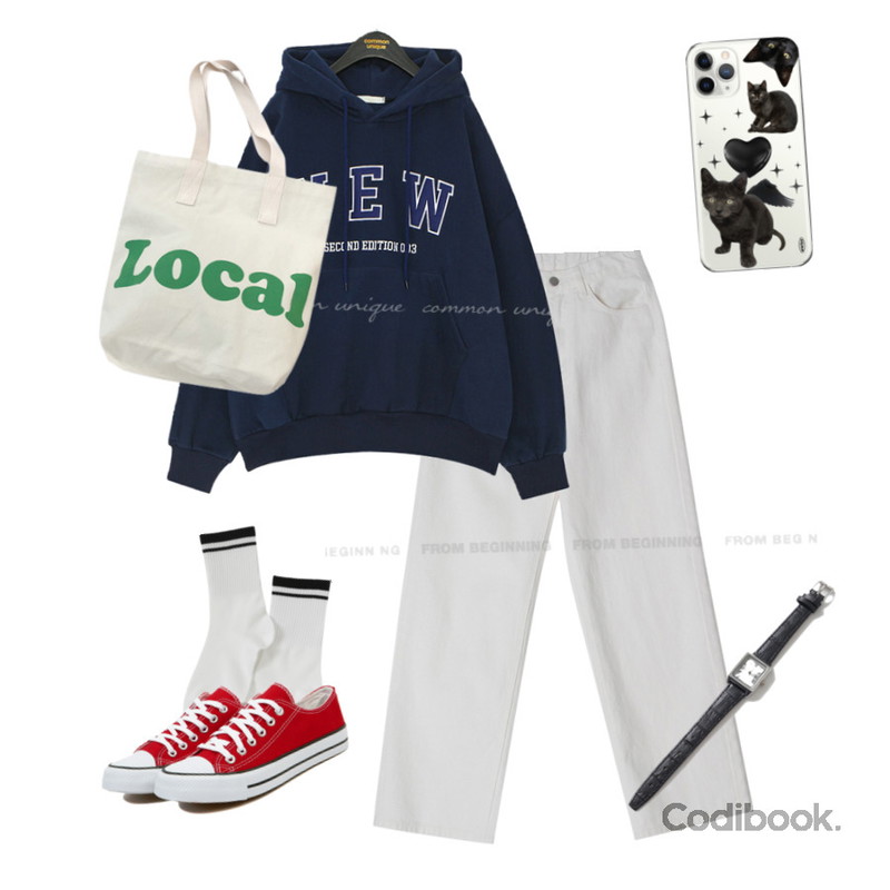 From Beginning 스퀘어 소가죽시계,ENVYLOOK 워싱로컬에코백,owler market 엔젤 캣 실물 고양이 아이폰 케이스등을 매치한 코디