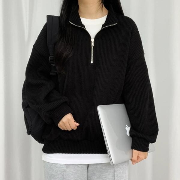 Ribbed half zip-up Sweatshirt (Ships Today)