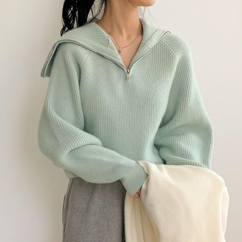 Pale half half zip-up knit (Ships Today)