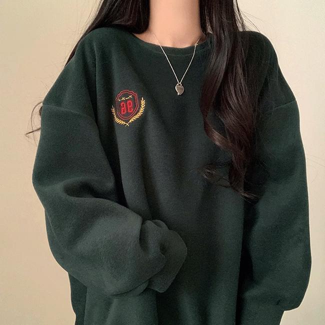 Laurel embroidery Sweatshirt (Ships Today)