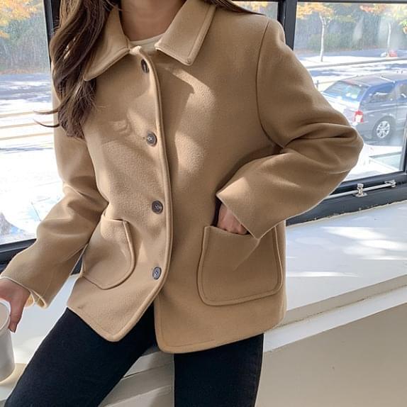 Planning wanted short coat 40% wool + quilted lining (Ships Today)
