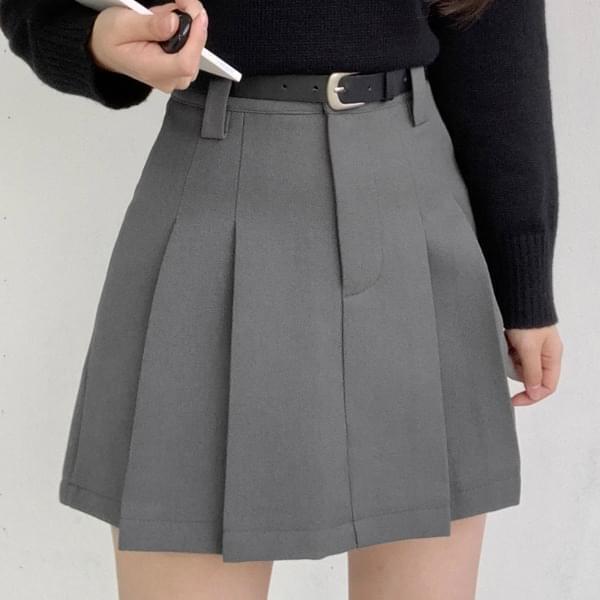 Lytton pintuck skirt (Ships Today)