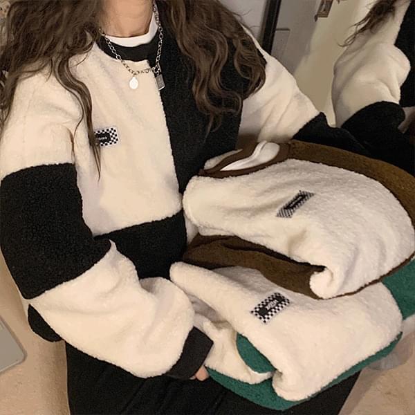 Flix Poggle Checkerboard Sweatshirt - Sweatshirt (Ships Today)