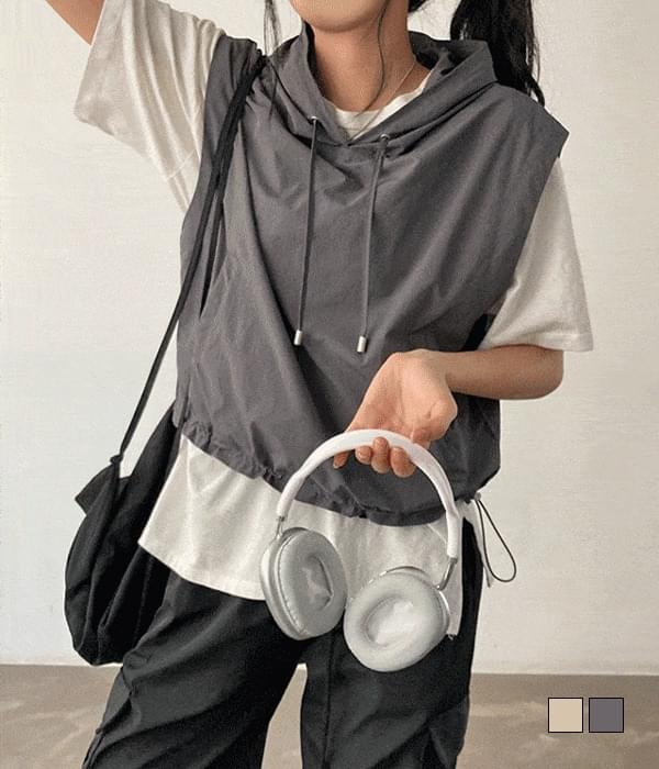 Crispy, Besh Hip Street Nylon Anorak Hooded Vest Vest