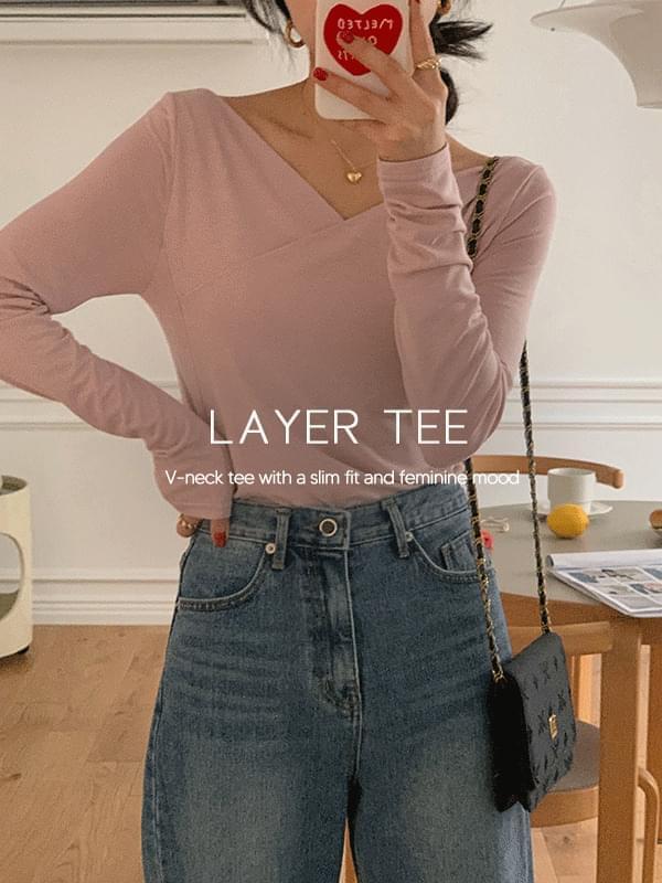 Rare Bom Wrap V-Neck Off-Shoulder Slim T-Shirt (Ships Today)