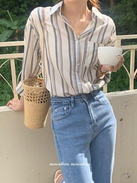 daily striped shirt (Ships Today)