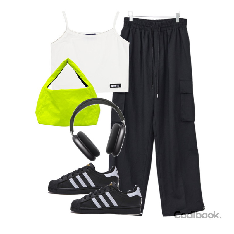 closeclip 폴카 스퀘어 토트백 C0303,simplymood (UNISEX) 스트링 와이드 카고 팬츠,muahmuah 무아크롭 스트링 슬리브리스등을 매치한 코디