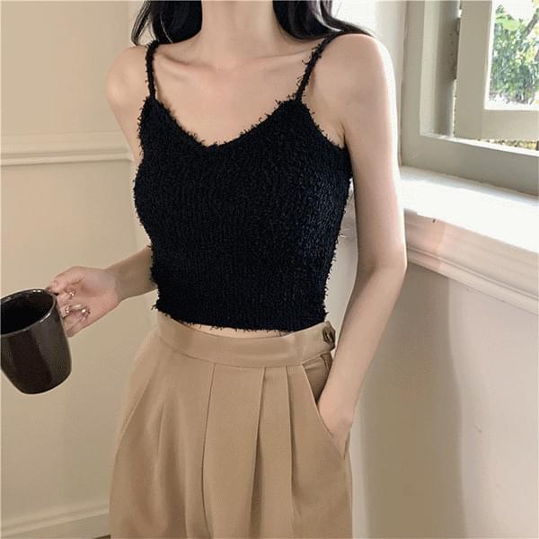 twins bookle crop sleeveless top - ns28020