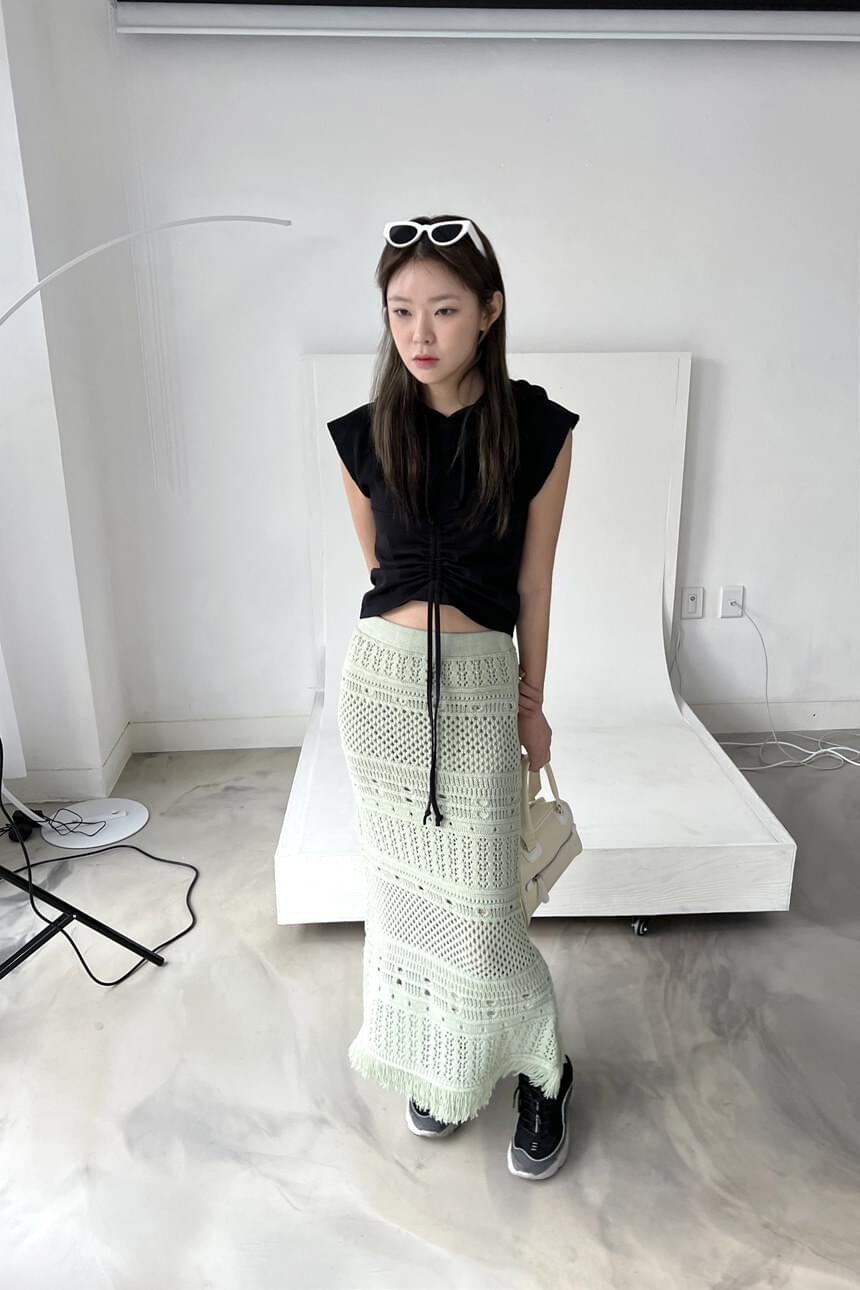 Innie shirring hooded vest