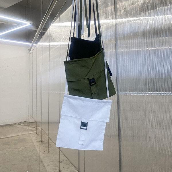 Uris cross mini bag