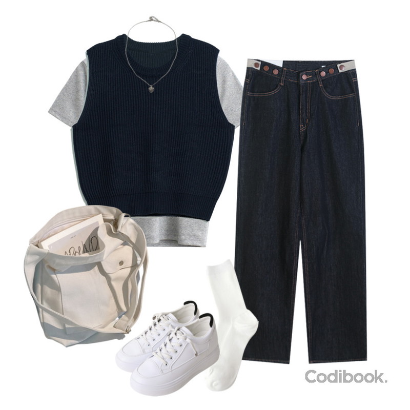DAILYJOU 체크 하트 목걸이 - 2 color,VANHECER 캠퍼스 포켓 데일리 에코백 크로스백 B#YW096,LOVELY SHOES 한걸음더 키높이 스니커즈 6cm등을 매치한 코디