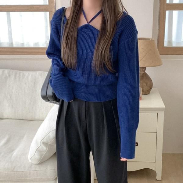 Seris Halter Knitwear