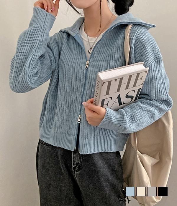 Me, who is not wearing makeup in this area, two-way high neck Loose-fit hachi Knitwear zip-up