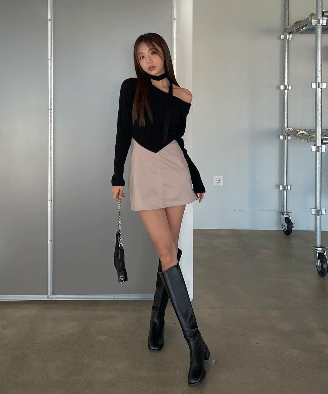 Basic wool A-line miniskirt