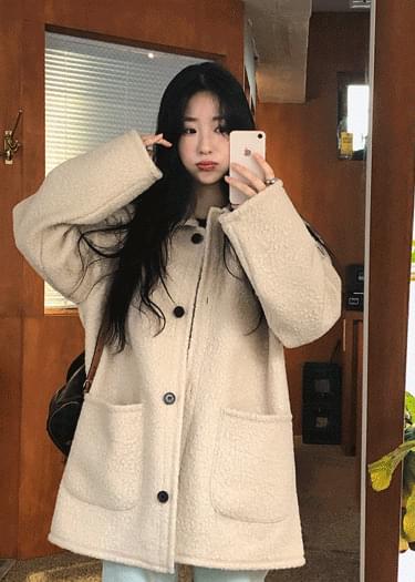羊羔毛外套