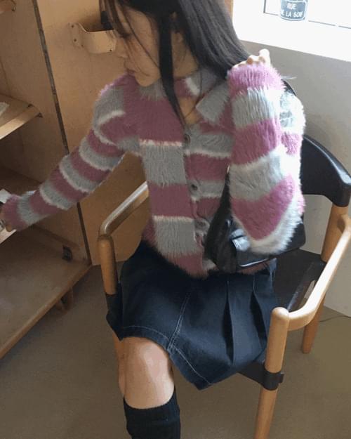 제스 퍼 스트라이프 배색 카라 니트 긴팔 가디건