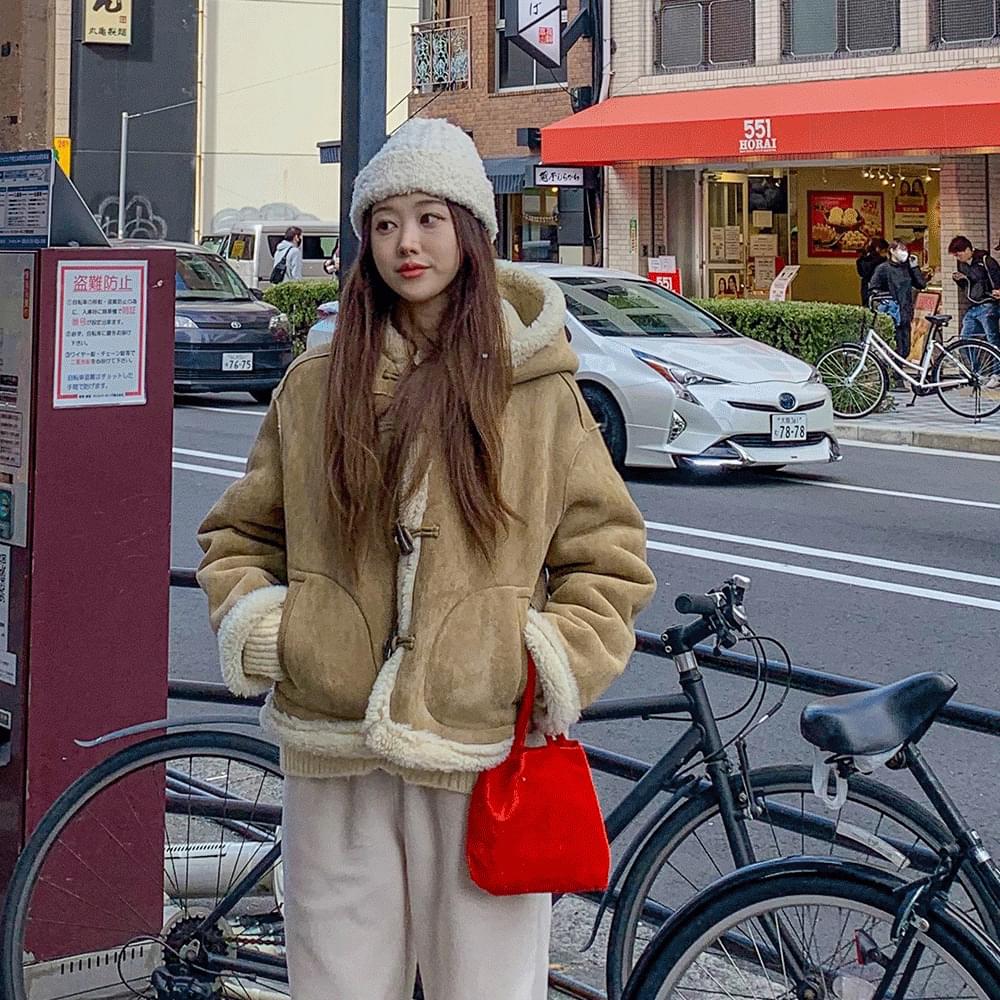 Duffle Hood Fleece Half Shearling Jacket Tteokbokki Foam Suede Fur Avant Fit Bookle Winter Outerwear Year-End Look Daily Look Beige Brown 2COL
