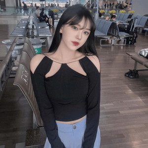 Off shoulder Spandex tight crop Y2K hip slim string tee shoulder chest slit t-shirt sexy glam club look party look black white