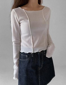 Wave pin tuck crop Ribbed round t-shirt