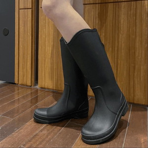 Comfortable summer essential fashion middle long boots matte rainy season essential ankle walker Chelsea boots rainy season look black pink brown